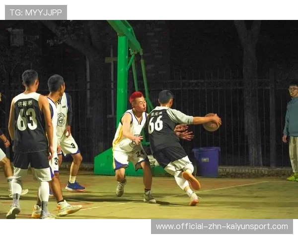 中国篮球运动员在中外合作高校中的发展路径，加入中国篮球队的外国人