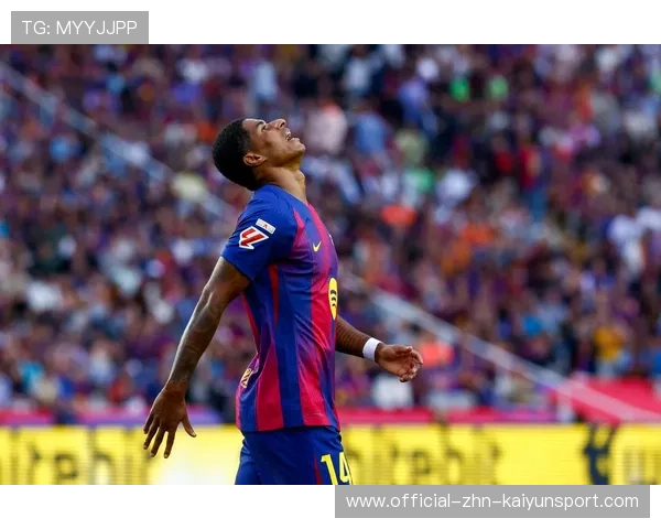 巴萨后场铁三角重生,球迷:这防线我能看一天!,在巴萨效力过的边后卫 巴萨后场铁三角重生,球迷:这防线我能看一天!,在巴萨效力过的边后卫